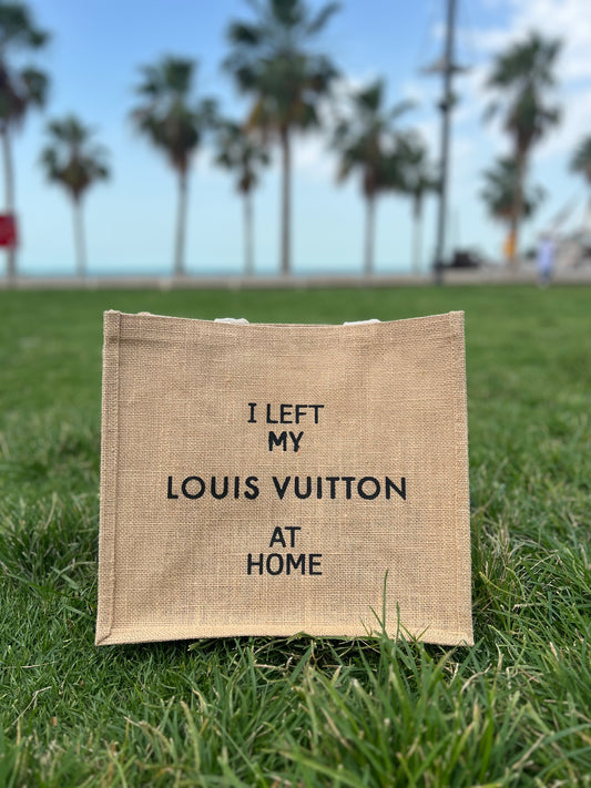 LOUIS VUITTON - Medium